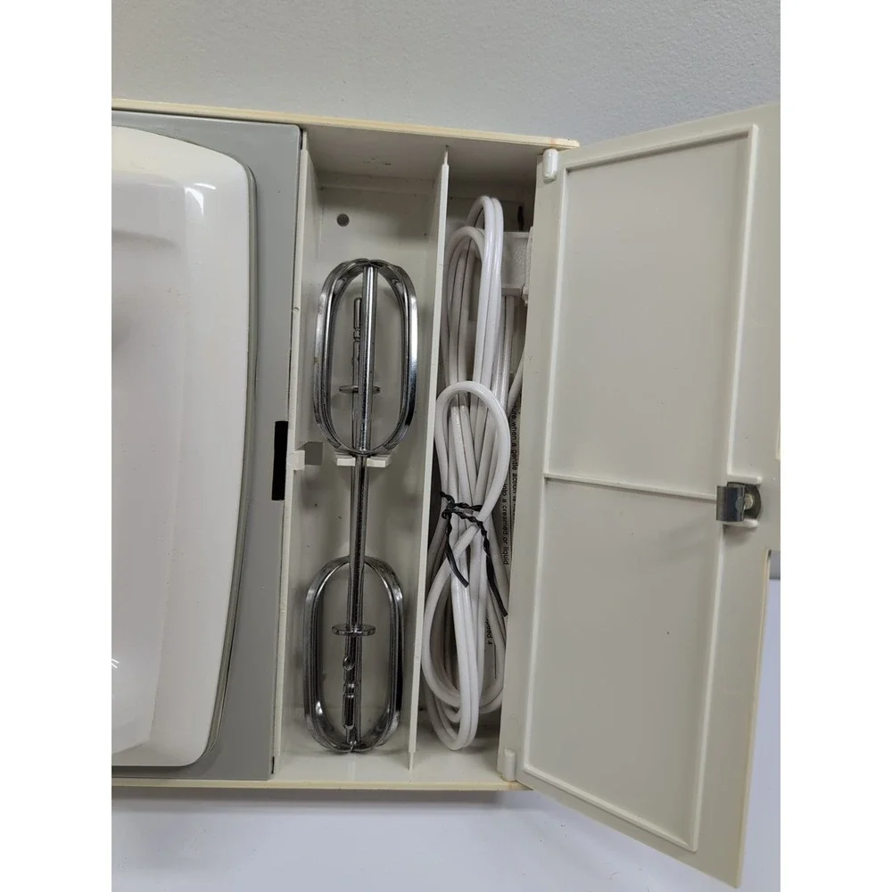 Vintage‎ Kenmore Hand Mixer Wall Mount Kitchen 14 Speed Working Pre-Owned